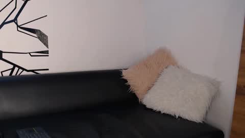 Snapshot of grecia_rouse chatting on February 2025 02:42:02 AM  GRECIA  online show from February 2025 02:42:02 AM