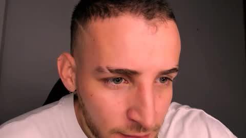 Snapshot of greeneyes_col chatting on October 2025 02:05:02 PM Juan online show from October 2025 02:05:02 PM