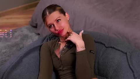 Snapshot of greengazon chatting on November 2025 01:33:02 PM Kelly online show from November 2025 01:33:02 PM