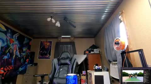 Greenlungs8195 online show from November 2025 06:21:01 PM