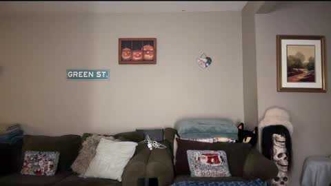 Snapshot of greenxxxqueen chatting on December 2024 05:11:02 AM SexQueen Nikki online show from December 2024 05:11:02 AM