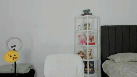 Gregori online show from September 2025 07:27:02 PM