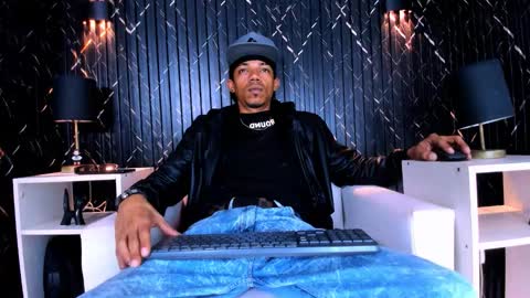 GregorySforza online show from January 2026 07:41:02 PM