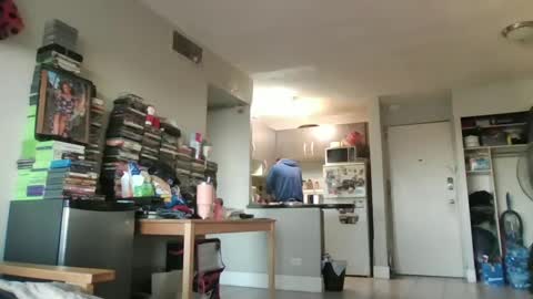 Snapshot of gregrev chatting on September 2025 12:47:01 AM gregrev online show from September 2025 12:47:01 AM