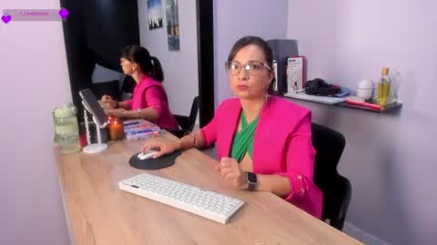 Snapshot of greta_borbon chatting on July 2026 11:24:01 AM Greta online show from July 2026 11:24:01 AM