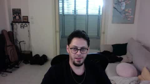 grey_uchi online show from June 2026 05:00:01 AM