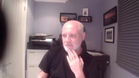 Snapshot of greyfox_6000 chatting on January 2025 10:51:01 PM greyfox_6000 online show from January 2025 10:51:01 PM