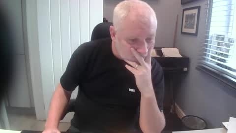 Snapshot of greyfox_6000 chatting on January 2025 12:32:02 PM greyfox_6000 online show from January 2025 12:32:02 PM