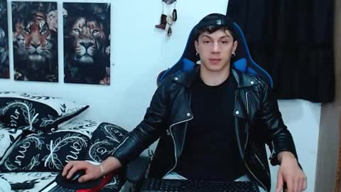 Snapshot of griego01 chatting on March 2025 02:36:02 AM griego01 online show from March 2025 02:36:02 AM