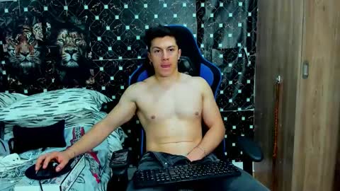 griego01 online show from February 2026 01:14:01 AM