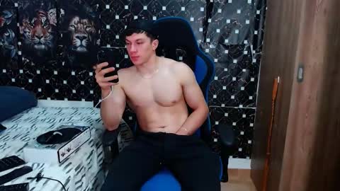 Snapshot of griego01 chatting on May 2026 01:25:02 AM griego01 online show from May 2026 01:25:02 AM