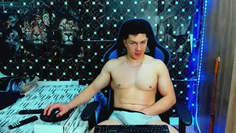 Snapshot of griego01 chatting on June 2026 04:24:01 AM griego01 online show from June 2026 04:24:01 AM