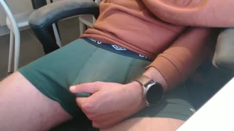 Griesie online show from April 2026 10:22:01 PM