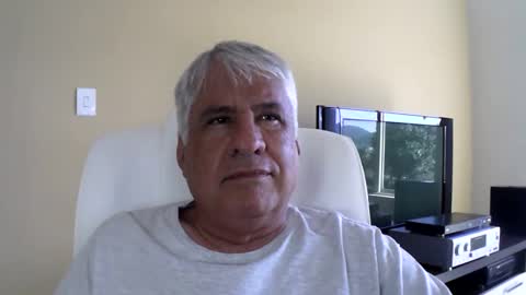 Snapshot of grisa01 chatting on April 2026 01:31:02 PM grisa01 online show from April 2026 01:31:02 PM