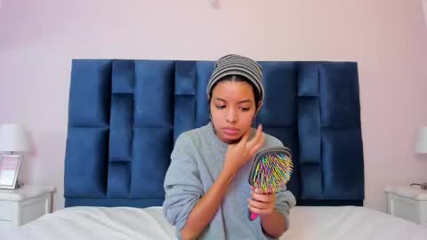 Snapshot of grishamochka chatting on December 2025 12:36:02 PM Grisha online show from December 2025 12:36:02 PM