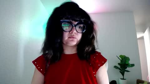 Snapshot of groovynights chatting on March 2026 01:10:01 AM daphne online show from March 2026 01:10:01 AM