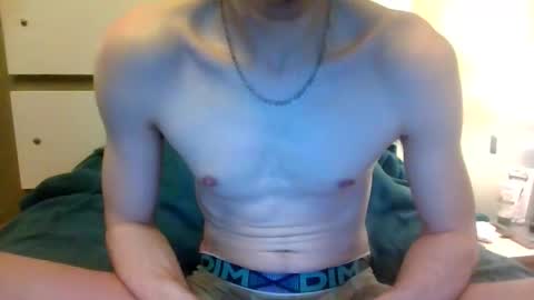 Snapshot of grossebite7520 chatting on January 2026 12:31:02 PM BIG FRENCH COCK online show from January 2026 12:31:02 PM