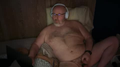 Snapshot of grow_nshoot chatting on May 2026 05:47:01 AM grow_nshoot online show from May 2026 05:47:01 AM