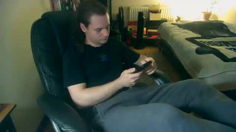 Gizzy online show from November 2025 07:57:01 PM