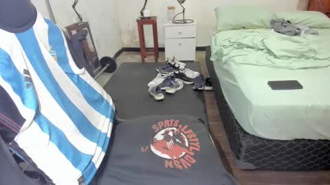 Snapshot of guachin_new chatting on January 2025 06:43:02 PM guachin_new online show from January 2025 06:43:02 PM