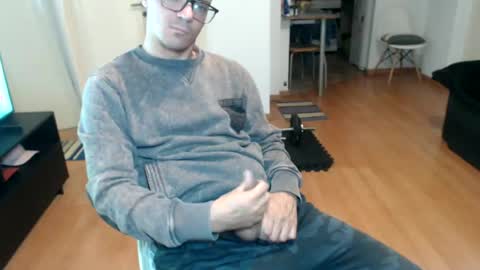 Snapshot of guachin_new chatting on June 2026 08:46:01 PM guachin_new online show from June 2026 08:46:01 PM