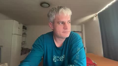 guardiannif_ online show from February 2026 02:42:02 PM