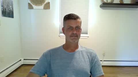 gudguy2025 online show from September 2025 04:56:01 PM