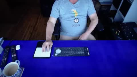 Snapshot of guesswhatigot2 chatting on September 2025 07:51:02 AM guesswhatigot2 online show from September 2025 07:51:02 AM