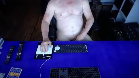 Snapshot of guesswhatigot2 chatting on October 2025 08:46:01 AM guesswhatigot2 online show from October 2025 08:46:01 AM