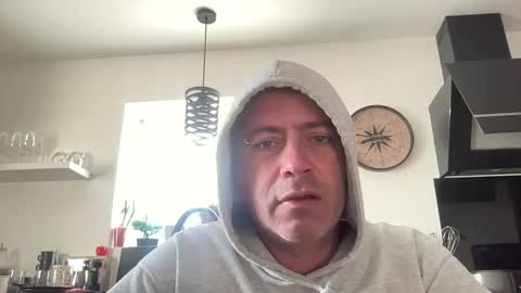 guil0 online show from October 2025 10:47:02 AM