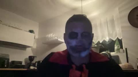 guil0 online show from November 2025 07:21:01 AM