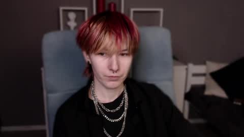 guitarandangell online show from April 2026 05:18:02 AM