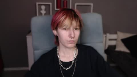 guitarandangell online show from April 2026 09:37:01 AM