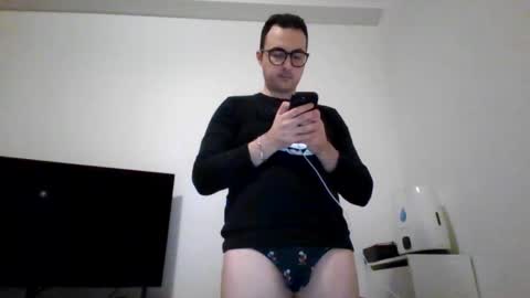 Snapshot of gullit93 chatting on March 2026 08:48:01 PM gullit93 online show from March 2026 08:48:01 PM