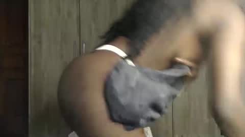 Miss Incredible online show from February 2025 01:01:01 PM