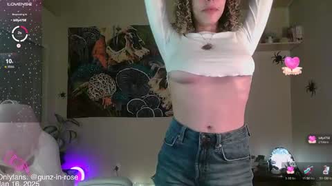 Snapshot of gunzinrose chatting on January 2025 05:01:01 PM Kylie online show from January 2025 05:01:01 PM