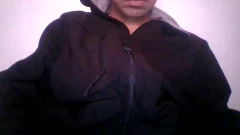 Snapshot of guss6969868792 chatting on January 2026 07:04:01 PM guss6969868792 online show from January 2026 07:04:01 PM