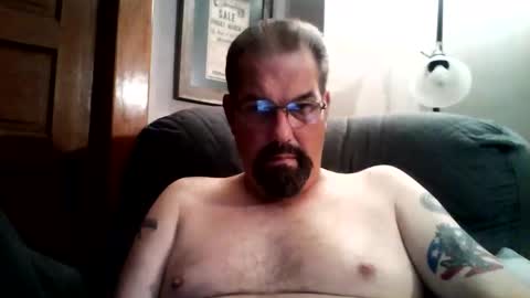 Snapshot of guy4fun8 chatting on September 2025 05:31:01 AM guy4fun8 online show from September 2025 05:31:01 AM
