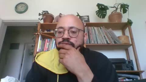 guy_wood15 online show from April 2026 11:13:02 AM