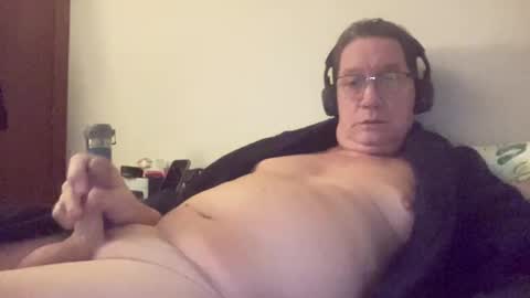 Snapshot of gwashere4u chatting on December 2024 05:15:01 AM gwashere4u online show from December 2024 05:15:01 AM