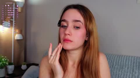 Julia online show from October 2025 01:19:01 AM