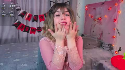 Snapshot of gwendolyndrews chatting on October 2025 02:59:01 AM Lisa online show from October 2025 02:59:01 AM