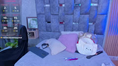 Gyal 8 online show from September 2025 11:48:02 PM