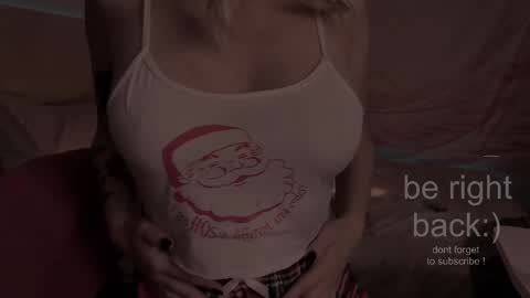 Lana online show from October 2025 08:41:01 PM