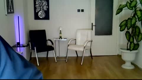 Snapshot of h_blackwood chatting on July 2026 07:05:02 PM H. Blackwood online show from July 2026 07:05:02 PM