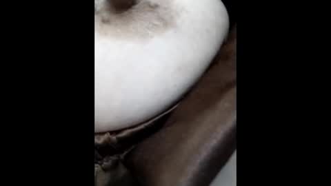 Snapshot of hachi_sweetbabie chatting on January 2026 09:52:02 PM hachi_sweetbabie online show from January 2026 09:52:02 PM