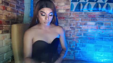 Snapshot of hadasam26 chatting on December 2024 03:00:02 PM SAM online show from December 2024 03:00:02 PM