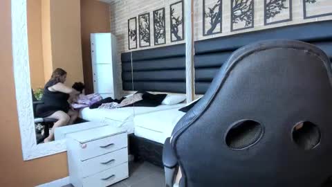 hadelyn_lee online show from March 2026 03:45:02 AM