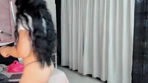 Snapshot of haileyduke chatting on October 2025 12:13:02 PM Hailey online show from October 2025 12:13:02 PM