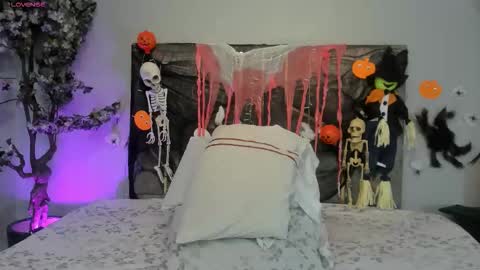 Snapshot of haileystonei chatting on November 2025 03:08:02 AM haileystonei online show from November 2025 03:08:02 AM